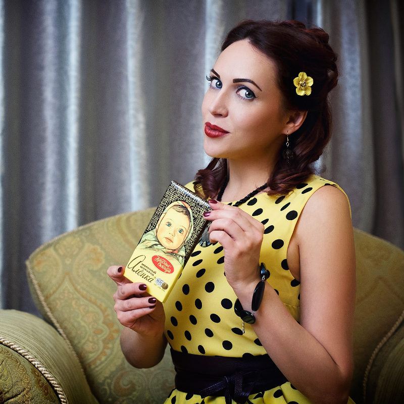 Black and yellow polka-dots dress