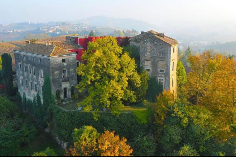 Costigliole d'Asti - Il Castello di Burio