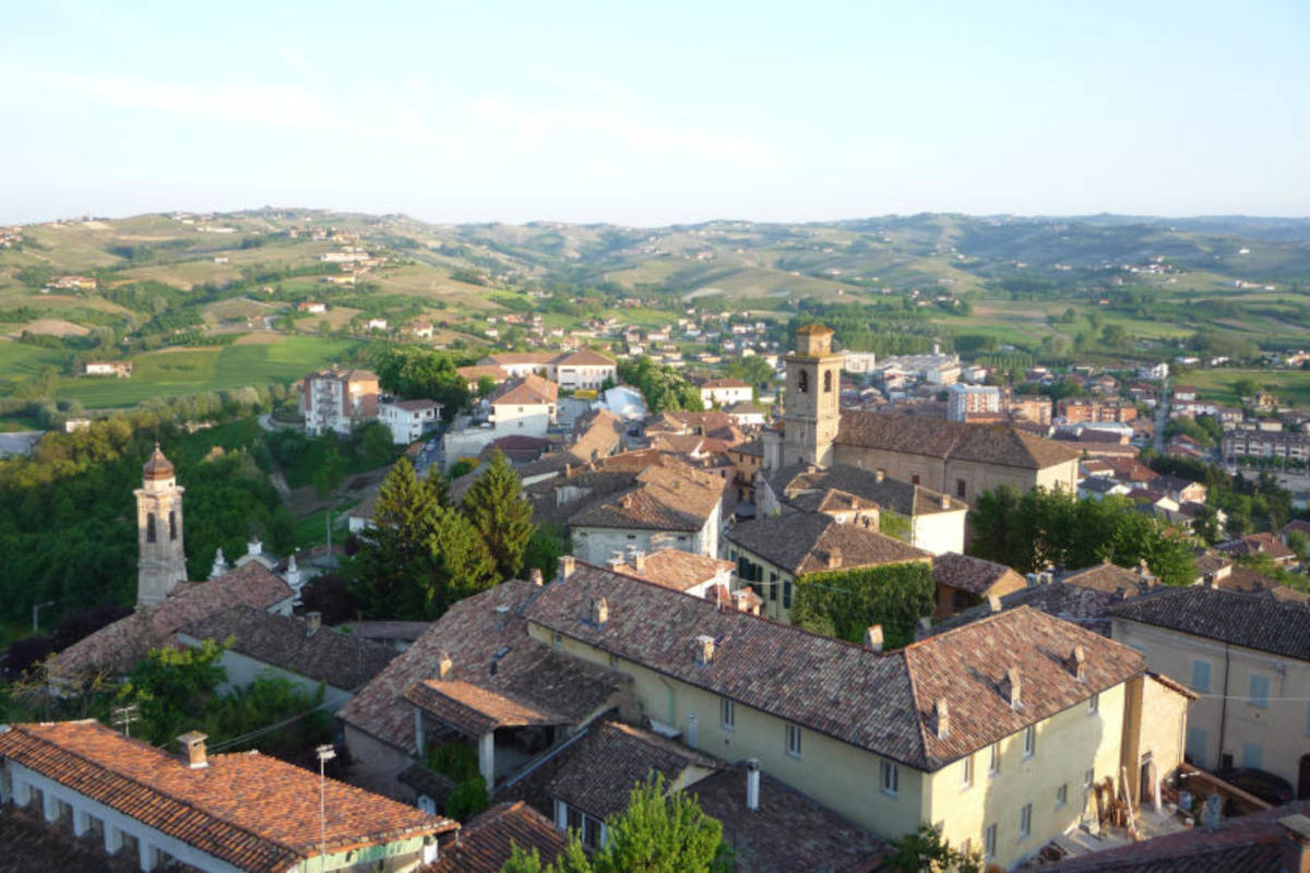 Castagnole delle Lanze - Il Paese