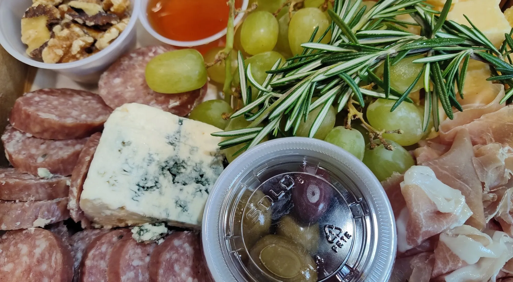 Dylan's Unique Gifts & Catering