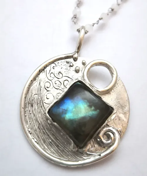  Ciondolo con labradorite