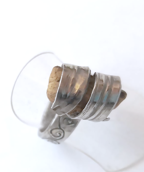 Anello in acciaio con legno