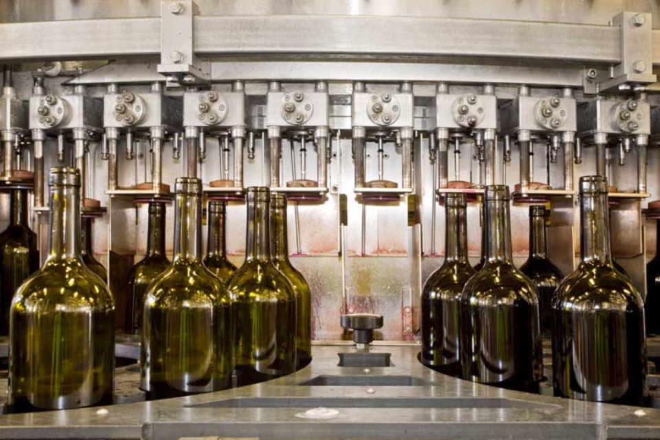 Lavorazione e imbottigliamento