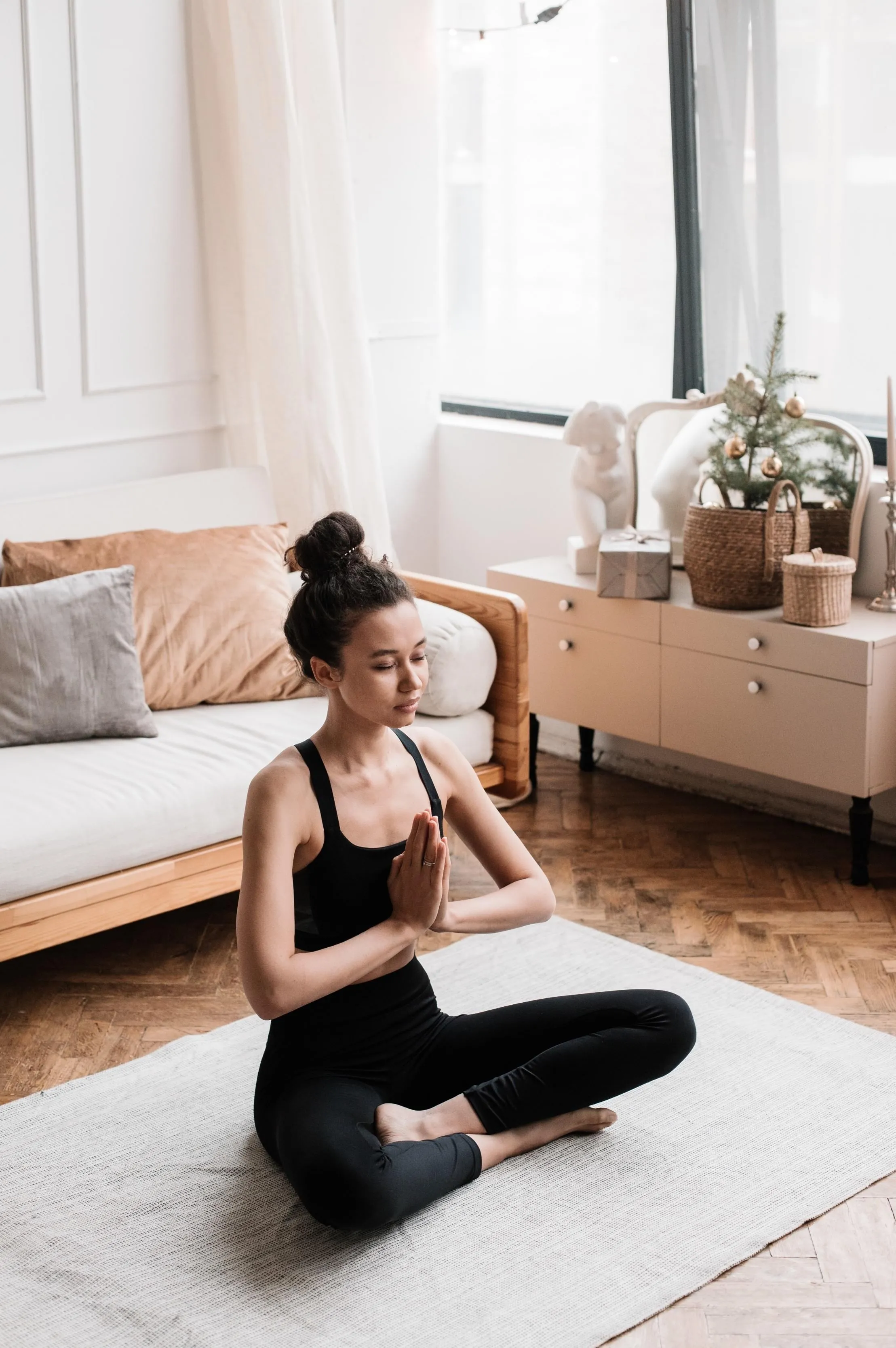 MEET DR. LAURA CORSELLO