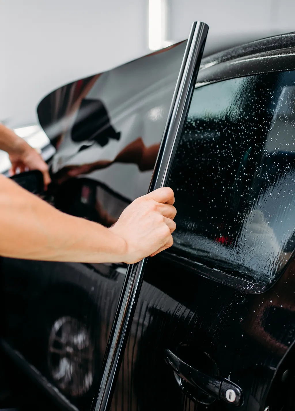 <i class="fa fa-search"></i>