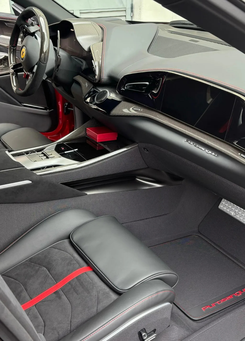 <i class="fa fa-search"></i>