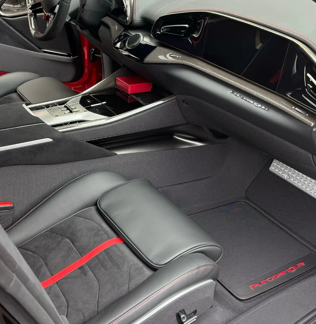 <i class="fa fa-search"></i>