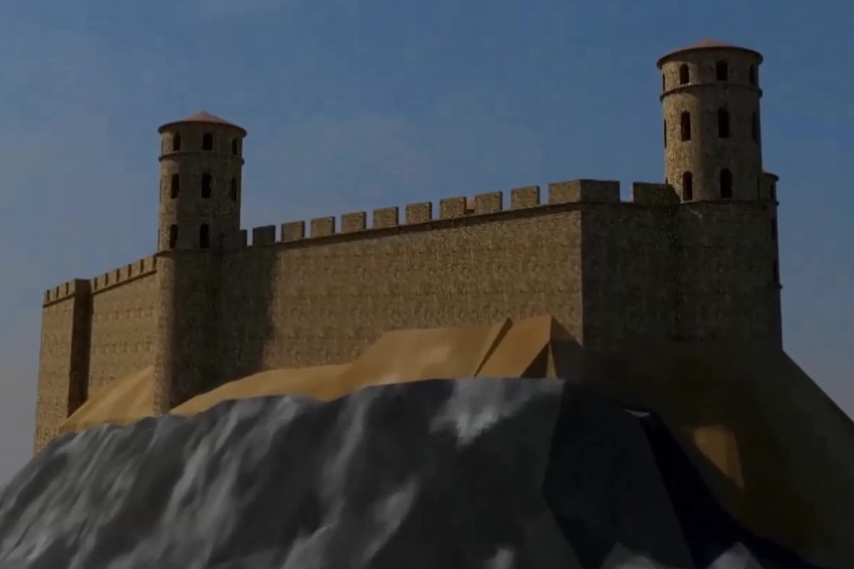 Il Castello: Durante la rivolta del 1412 fu abbattuta una torre che non venne ricostruita