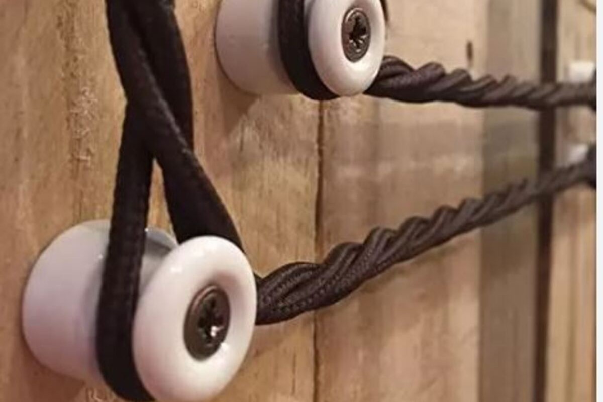 Arriva la luce a Diano: il primo apprendista di Don Giuseppe Sarotti fu Cichin da Luce, che diventerà il primo elettricista di Diano