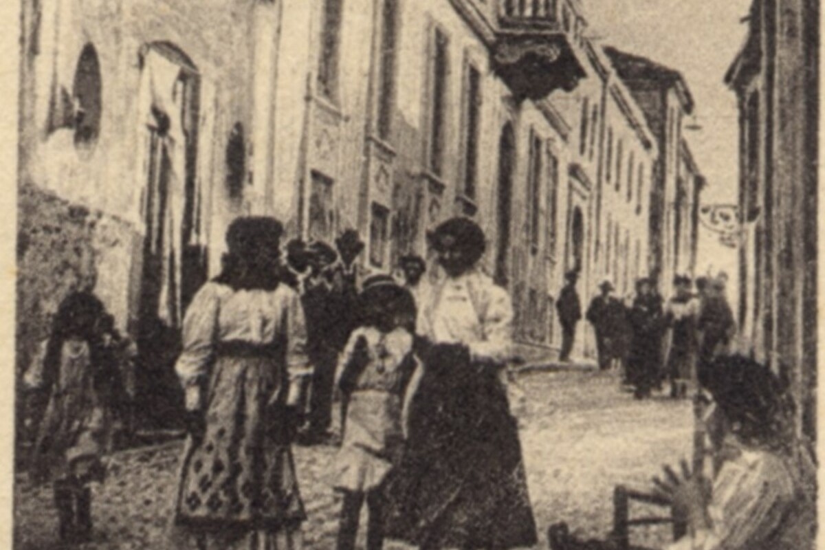 Il Palazzo sede del Comune di Diano fu la residenza feudale della famiglia Ruffino