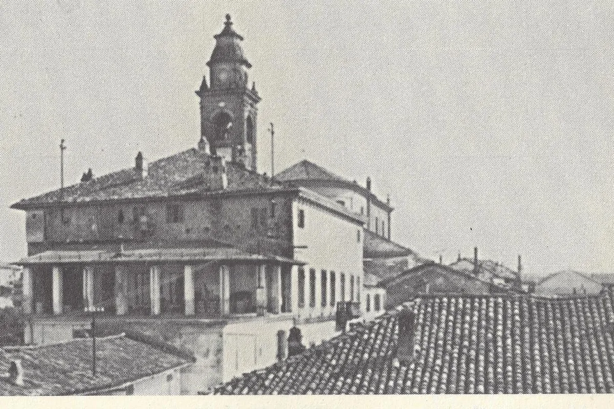 Palazzo Ruffino: internamente il palazzo è ritornato agli antichi splendori grazie al restauro conservativo voluto dal Sindaco Rensin Destefanis