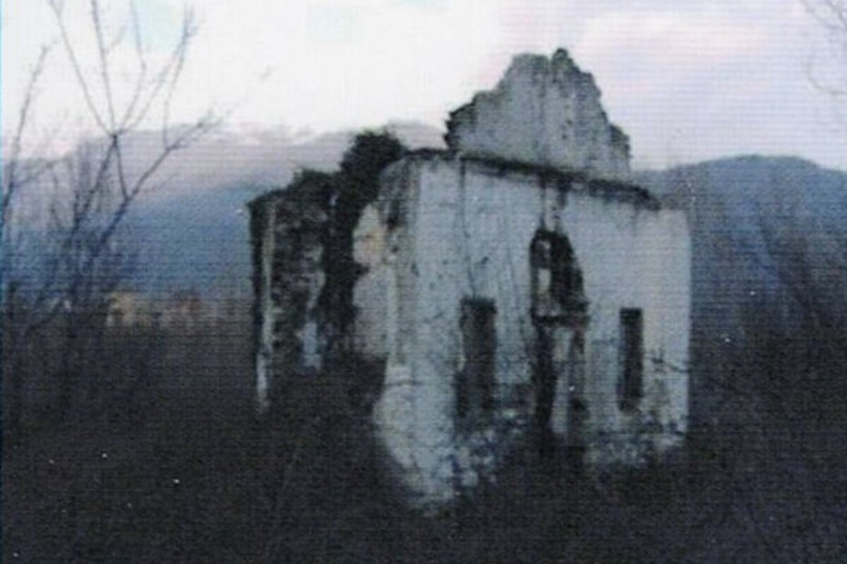 Cappella di San Rocco: appartiene al Borgo Lopiano e Via Santa Croce. La prima costruzione fu in seguito abbattuta perchè giudicata pericolante ed inadeguata