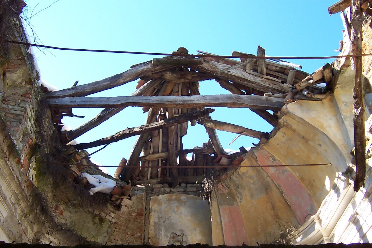 Cappella Madonna della Neve: in seguito passata alle famiglie Calligaris ed Arione