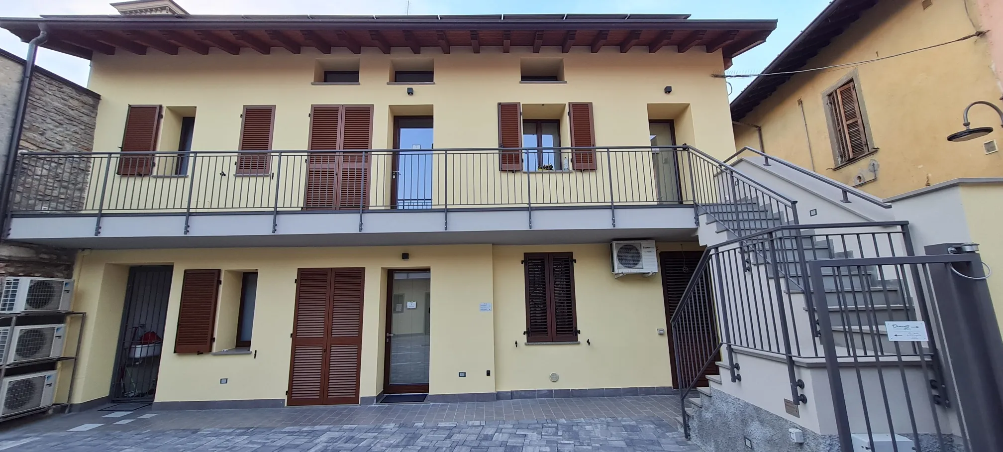 La Rustica Rooms <hr>