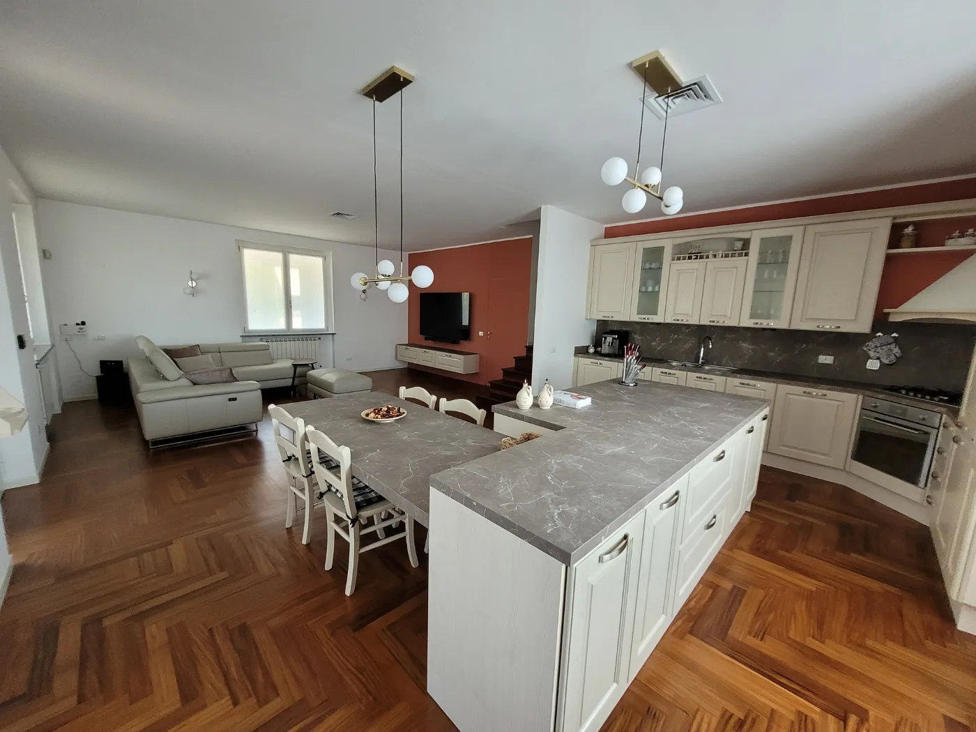 Villa Vittoria dopo ristrutturazione completa a Cremona