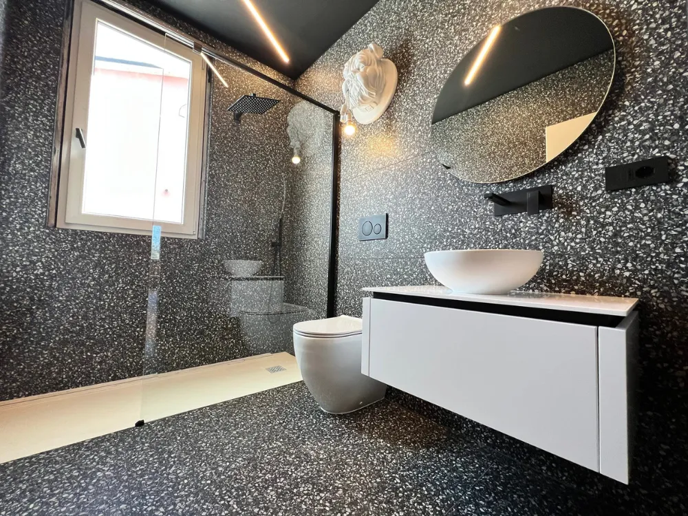 Trasformazione completa da struttura grezza a casa contemporanea Lodi